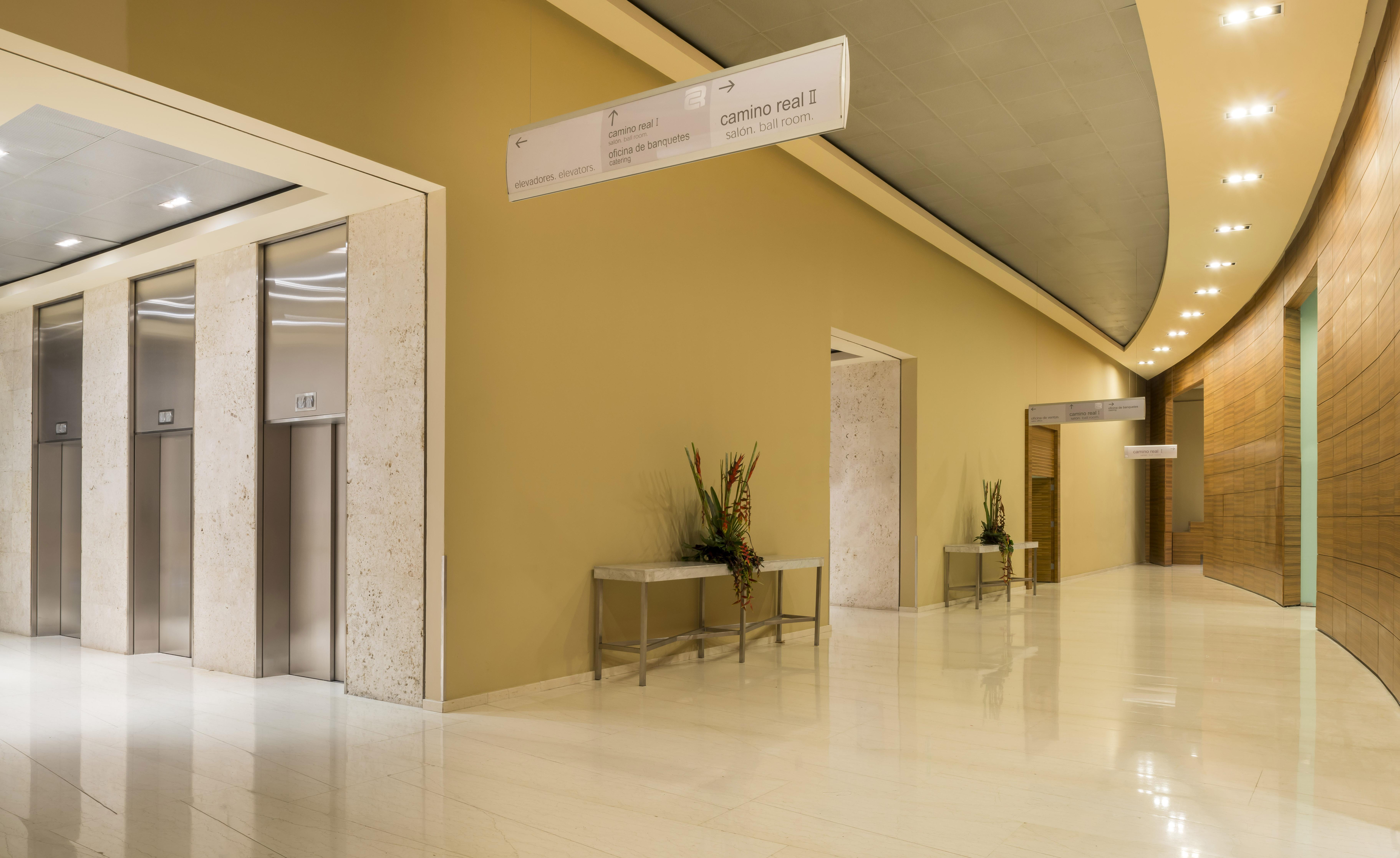 Hotel Camino Real Santa Fe Ciudad de México Exteriér fotografie Interior of the hotel