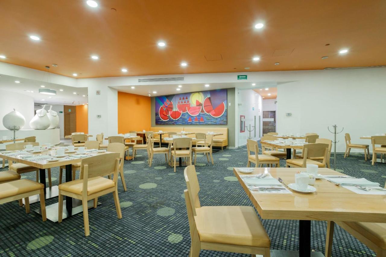 Hotel Camino Real Santa Fe Ciudad de México Exteriér fotografie The dining room at the hospital