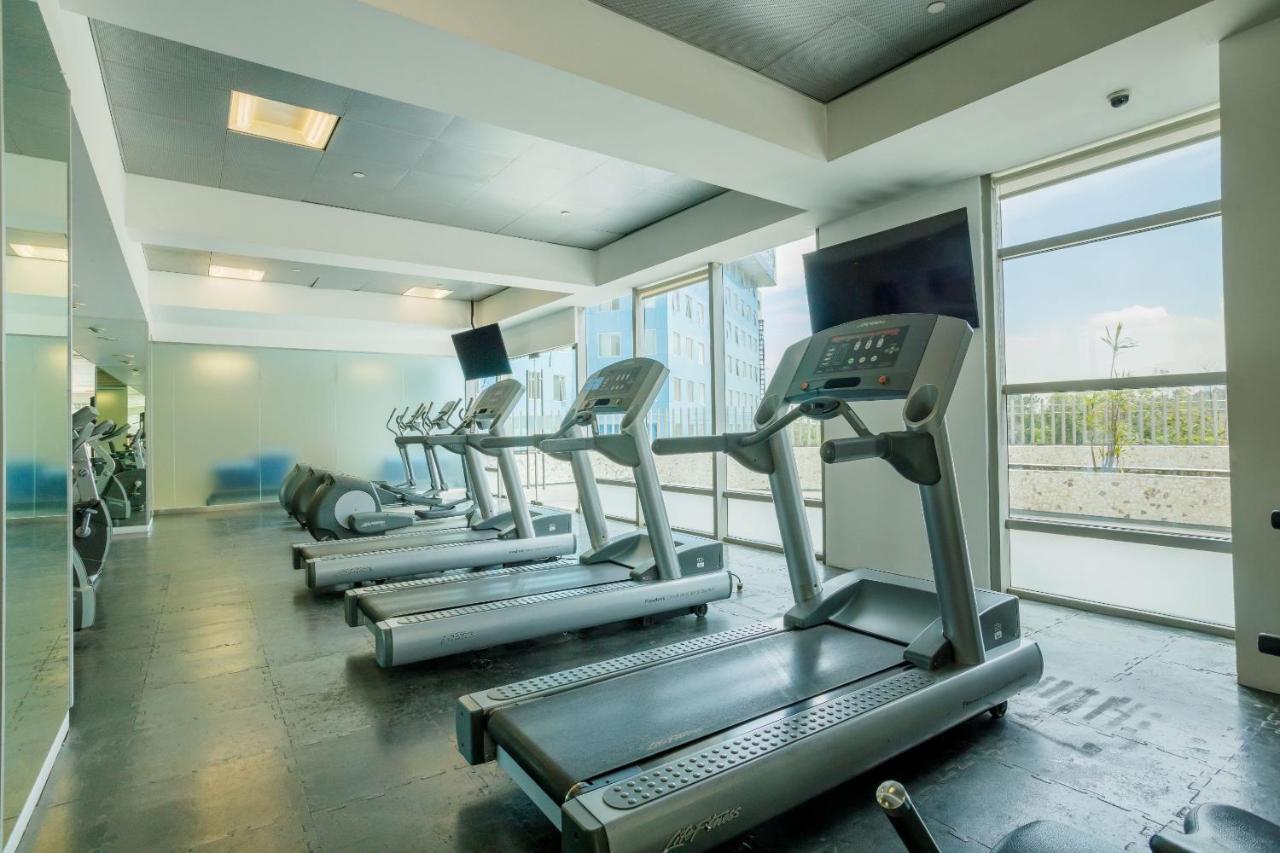 Hotel Camino Real Santa Fe Ciudad de México Exteriér fotografie The gym at the hotel
