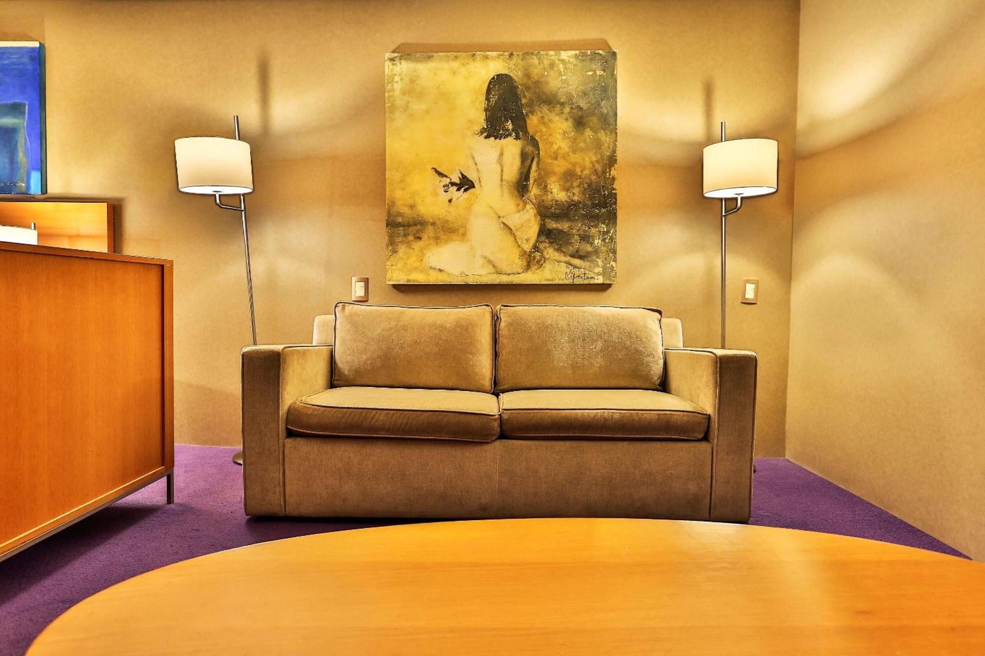 Hotel Camino Real Santa Fe Ciudad de México Exteriér fotografie A painting by the artist